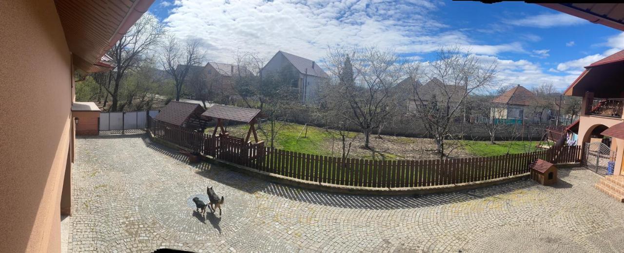 Hotel Катерина Chynadiyovo Exterior foto